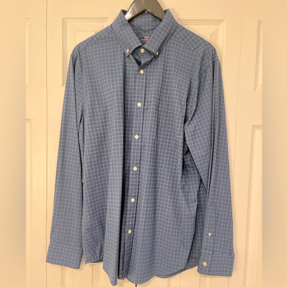 mens Large vineyard vines button down performance dress shirt